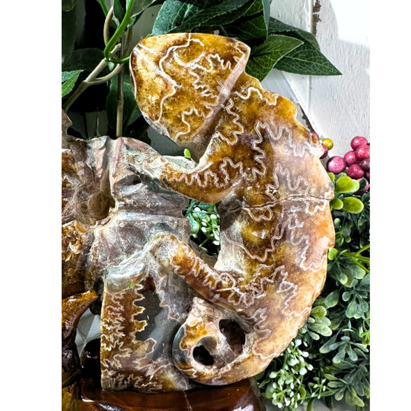 Handcarved Ammonite Crystal Lizard Figurine