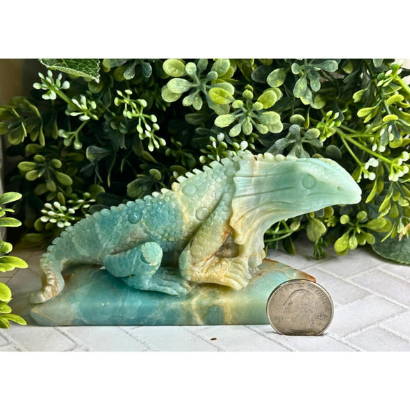 Caribbean Calcite Iguana Lizard Carving