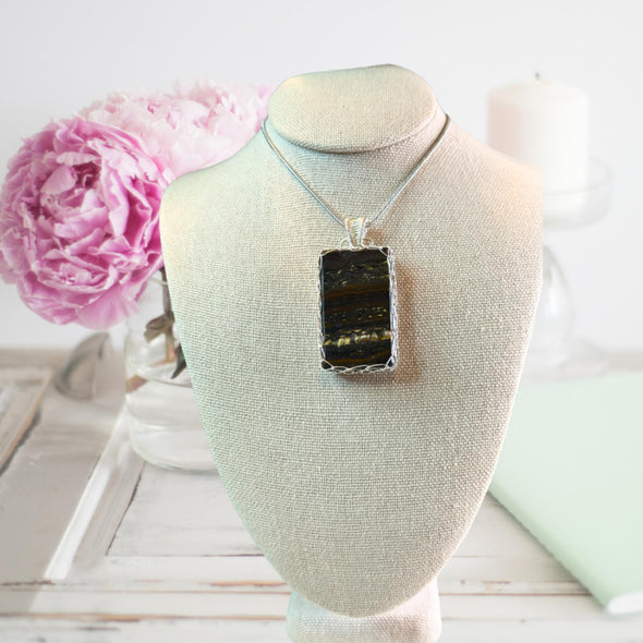 Iron Tiger's Eye Crystal Pendant Necklace