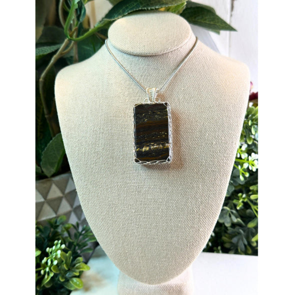 Iron Tiger's Eye Crystal Pendant Necklace