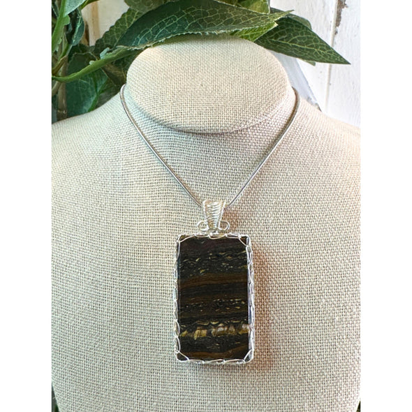 Iron Tiger's Eye Crystal Pendant Necklace