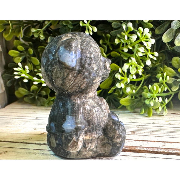 Natural Que Sera Carved Bear Figurine